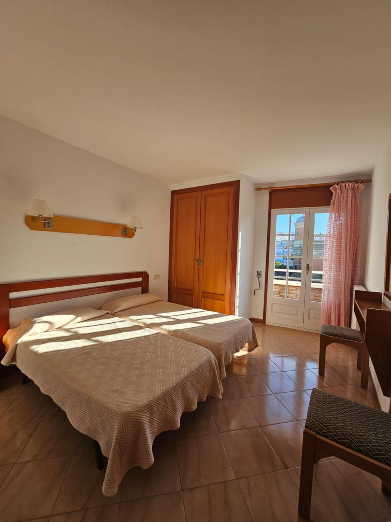 Hotel Blue Spot Malgrat de Mar Exterior photo