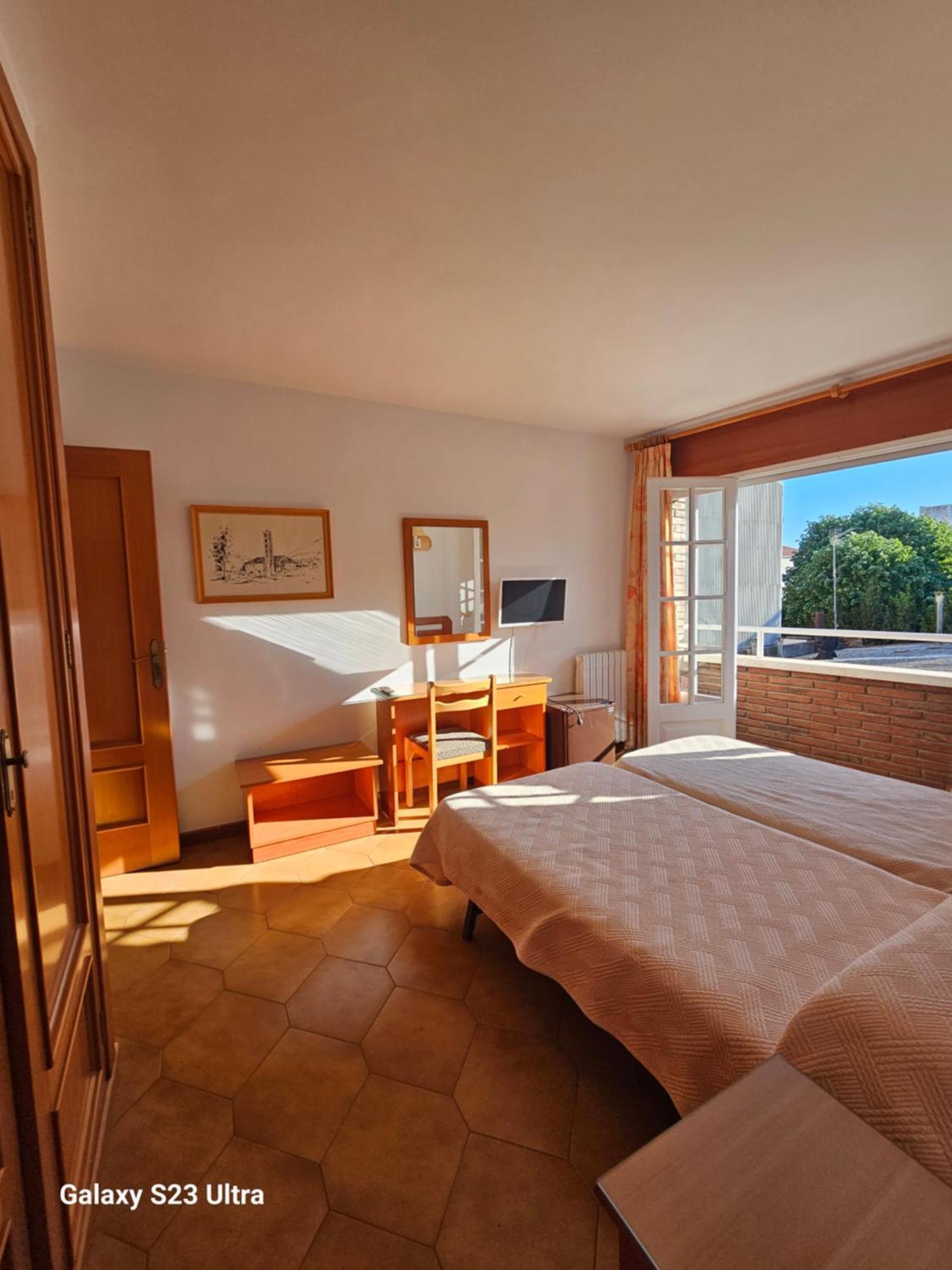 Hotel Blue Spot Malgrat de Mar Exterior photo